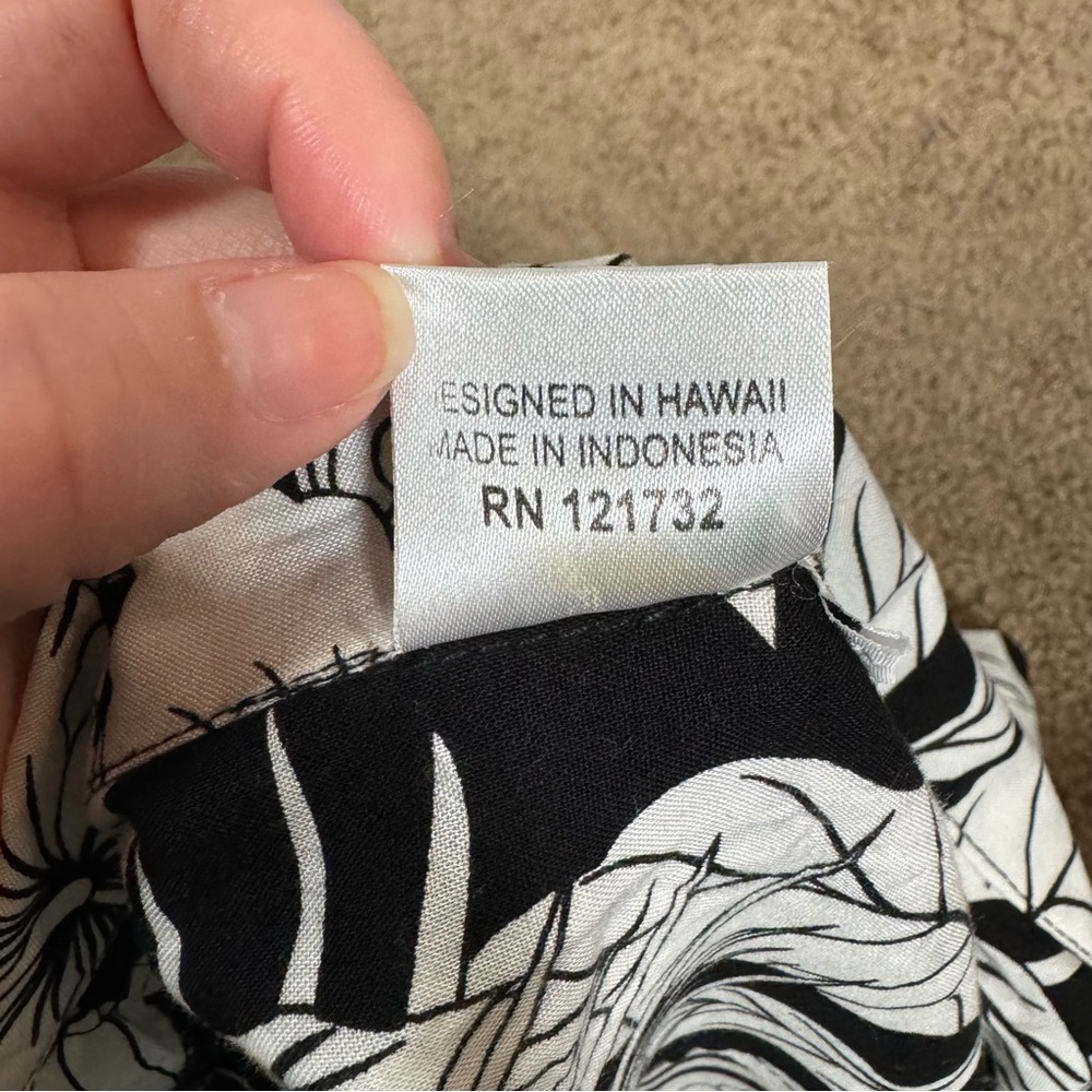 Makai Beach Black White Tropical Island Button Shirt - Picture 7 of 11
